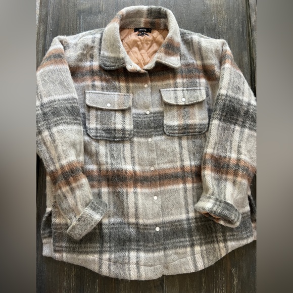 MISS ME wool blend sz M snap pearl closure , lined. - Picture 2 of 10